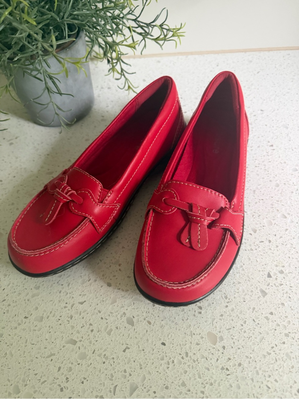 Women’s Red Leather Knot-Accent Loafers